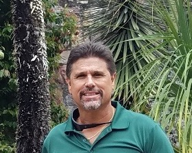 Dr. Juan Luis Mata					 